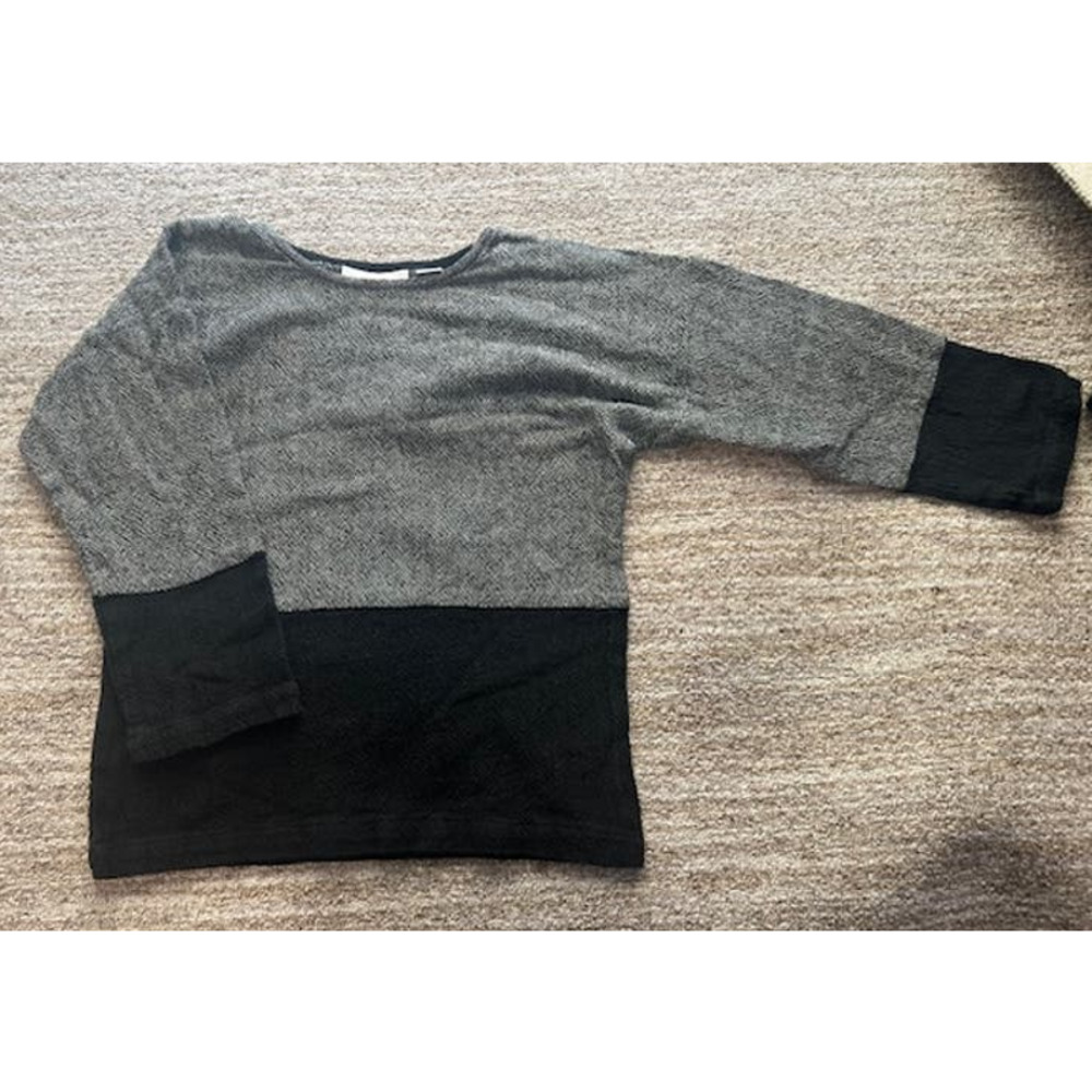 Too Fan Black & Gray Tunic 100% Cotton Textured Top Size S